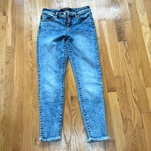 Women’s size 4 never worn high waisted jeans
